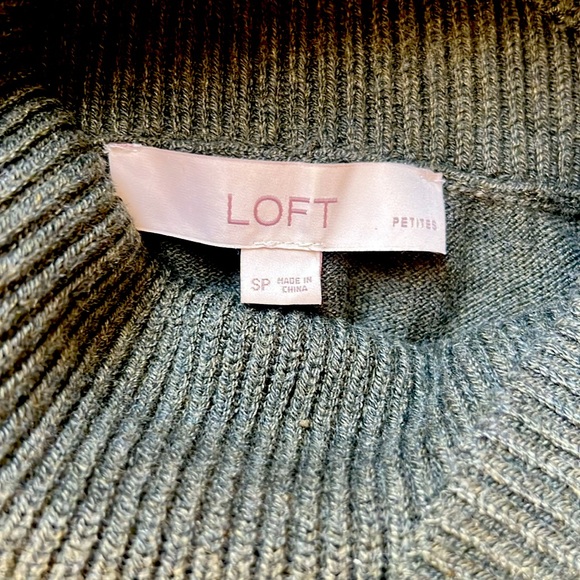 Loft green cowl neck tunic sweater, size small petite - Picture 5 of 7